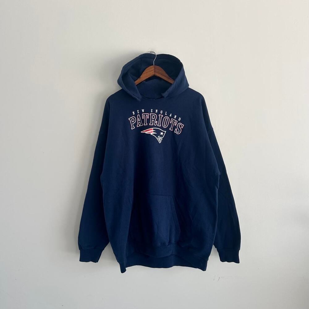 Vintage y2k New England Patriots NFL Graphic Hoodie